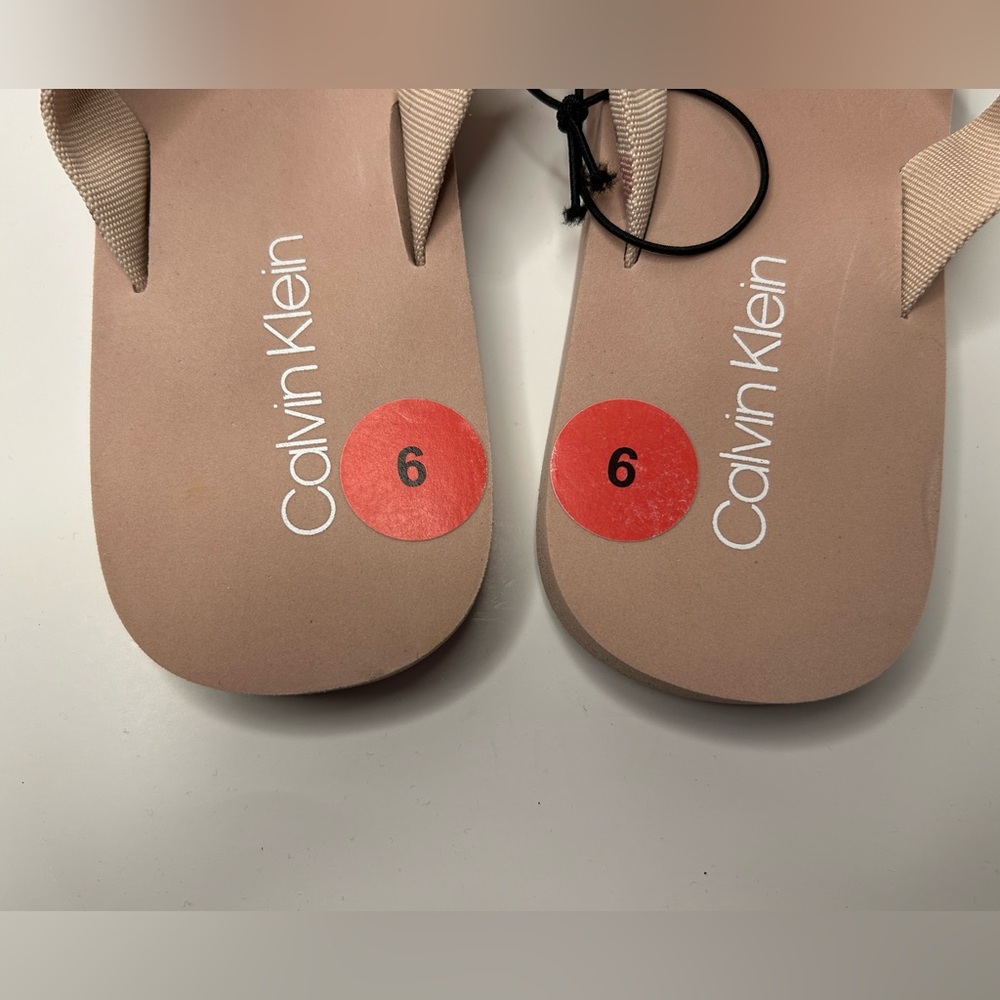 Calvin Klein Pink Casual Slip On Flip Flop Sandal Size 6 NWT - Picture 2 of 6